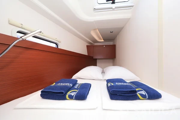 Hanse 455 - Yacht Charter Sailica