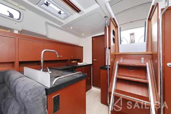 Hanse 455 - Yacht Charter Sailica