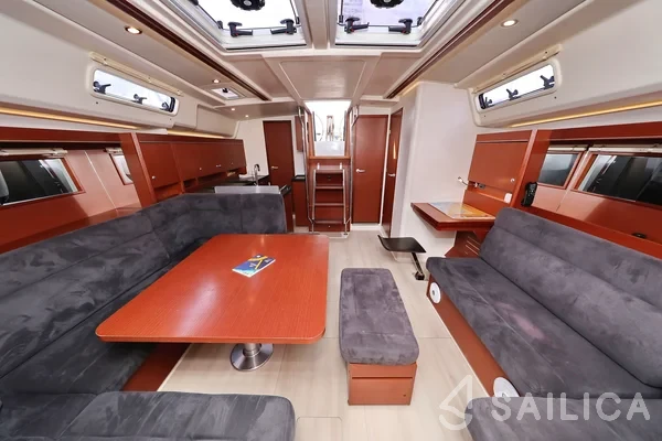 Hanse 455 - Yacht Charter Sailica