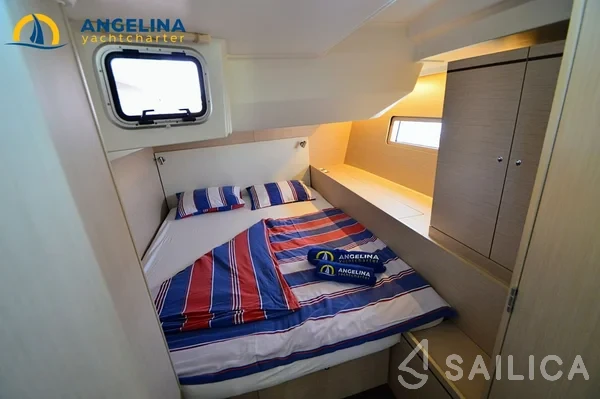Oceanis 51.1 - Yacht Charter Sailica