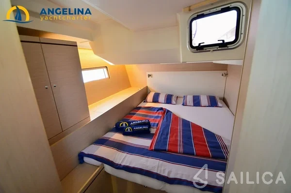 Oceanis 51.1 - Yacht Charter Sailica