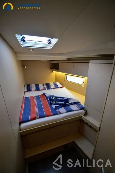 Oceanis 51.1 - Yacht Charter Sailica