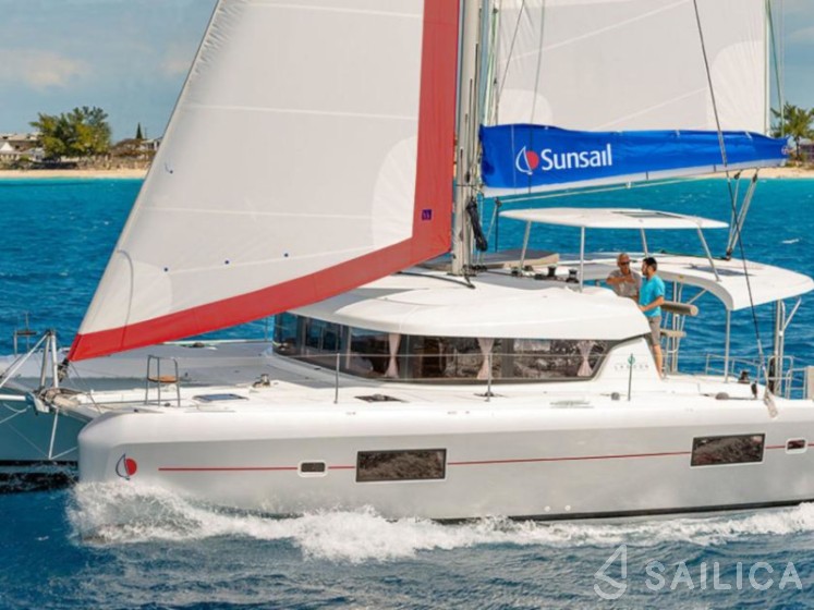Lagoon 42 - Yacht Charter Sailica