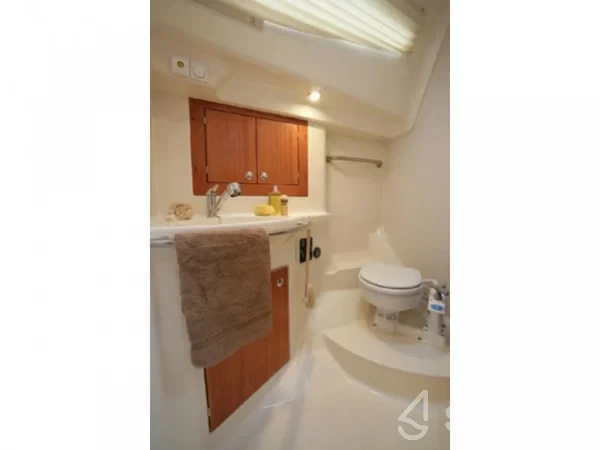 Elan 340 - Yacht Charter Sailica