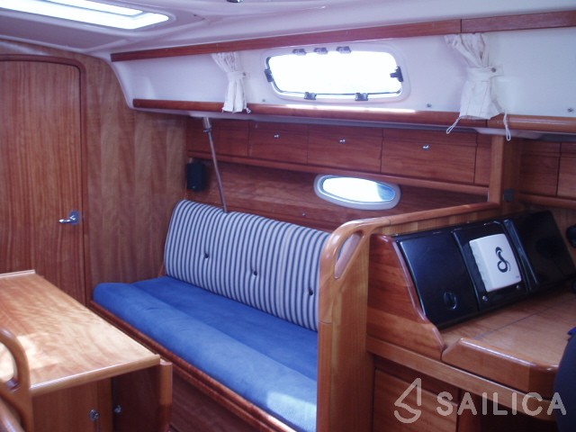 Bavaria 33 Cruiser - Yacht Charter Sailica