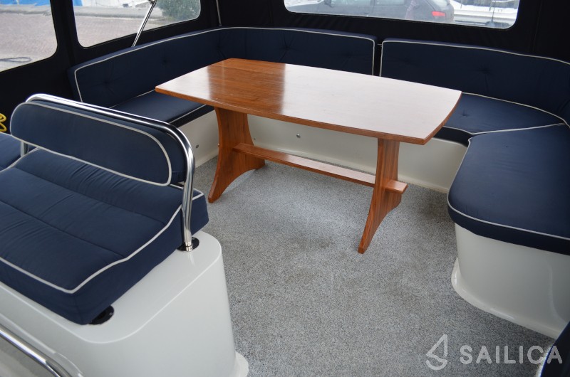 De Drait DeLuxe 42 - Yacht Charter Sailica