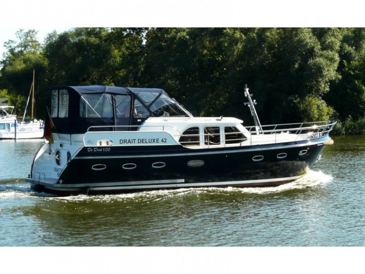 De Drait DeLuxe 42 - Yacht Charter Sailica