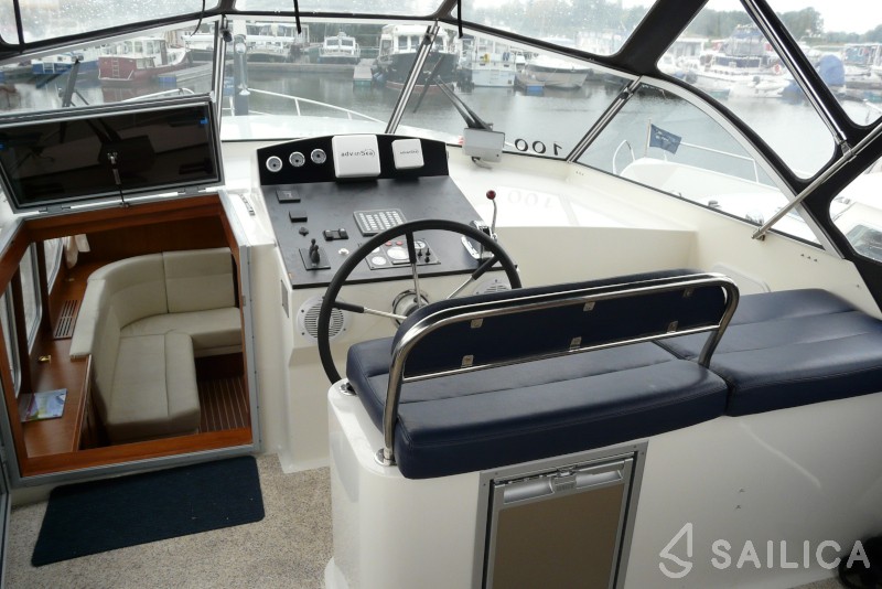De Drait DeLuxe 42 - Yacht Charter Sailica