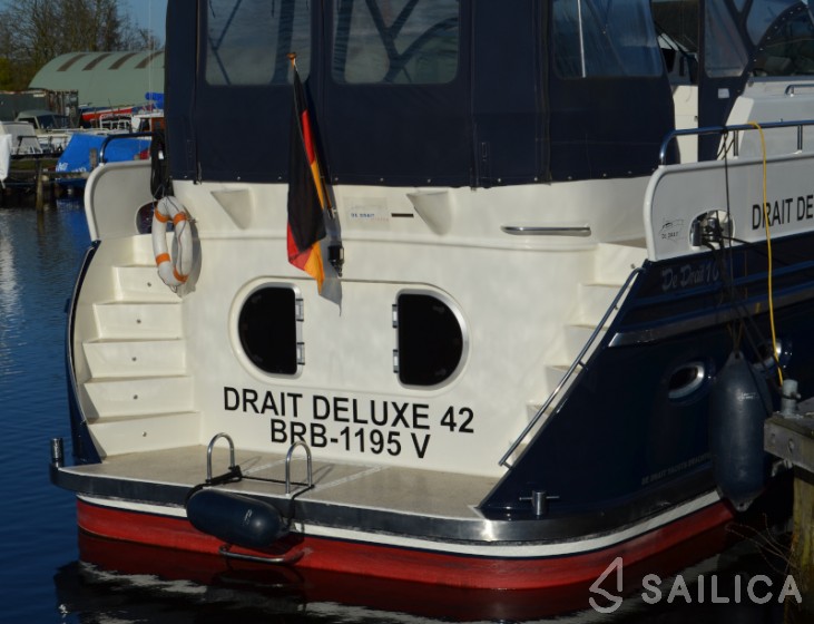 De Drait DeLuxe 42 - Yacht Charter Sailica