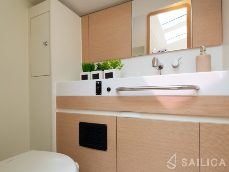 Elan 50 Impression - Yacht Charter Sailica
