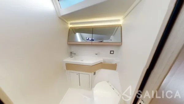 Oceanis 46.1 - Yacht Charter Sailica