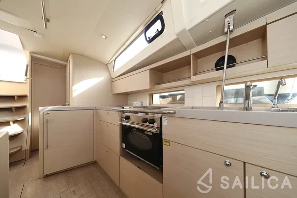 Oceanis 46.1 - Yacht Charter Sailica