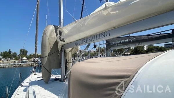 Oceanis 41.1 - Yacht Charter Sailica