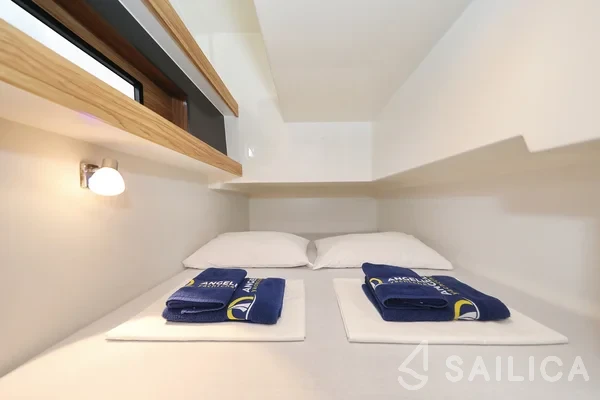 Futura 40 Grand Horizon - Yacht Charter Sailica