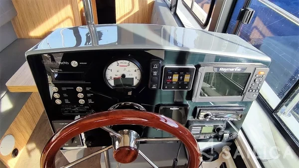 Futura 40 Grand Horizon - Yacht Charter Sailica