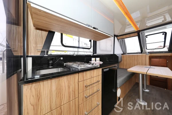 Futura 40 Grand Horizon - Yacht Charter Sailica
