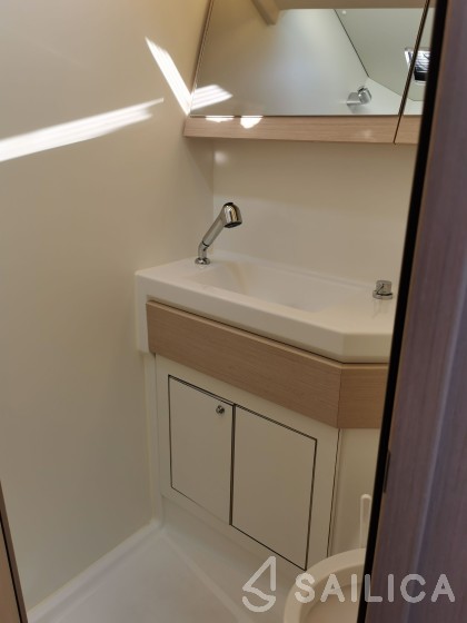 Oceanis 46.1 - Yacht Charter Sailica