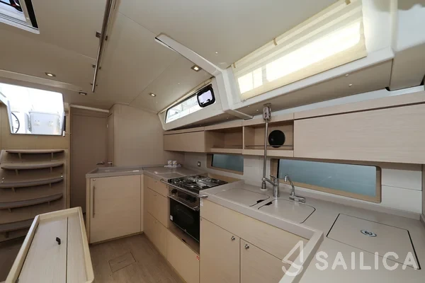 Oceanis 46.1 - Yacht Charter Sailica
