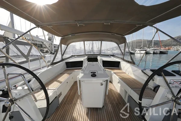 Oceanis 46.1 - Yacht Charter Sailica