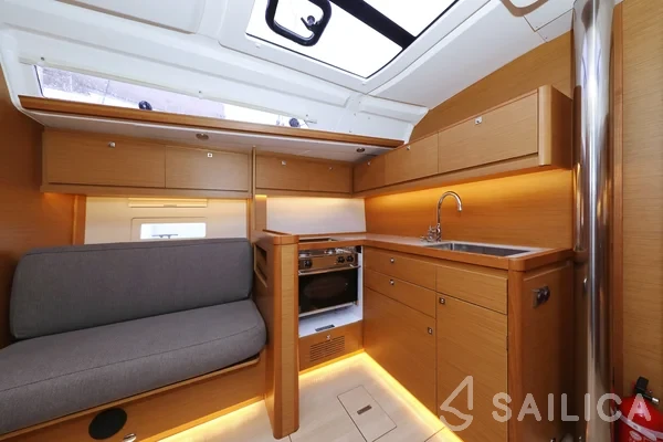Dufour 430 - Yacht Charter Sailica
