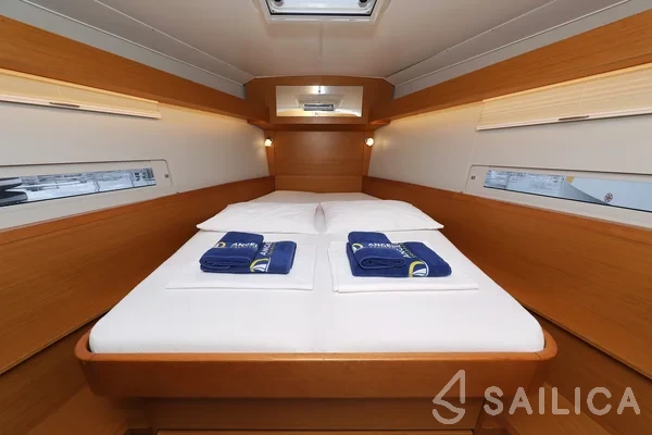 Dufour 430 - Yacht Charter Sailica
