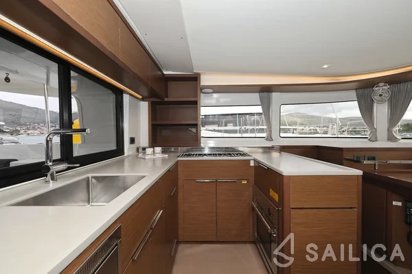 Lagoon 46  - Yacht Charter Sailica