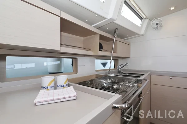 Oceanis 46.1 - Yacht Charter Sailica
