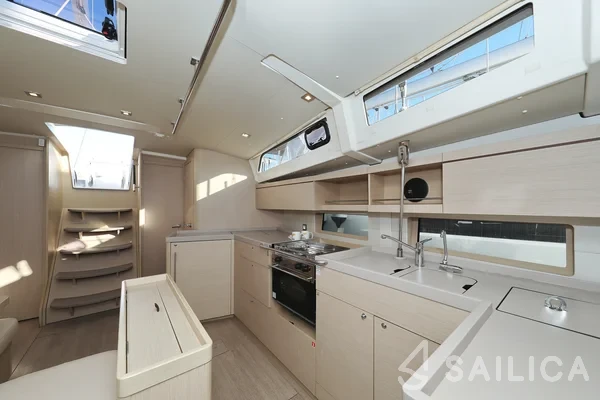 Oceanis 46.1 - Yacht Charter Sailica