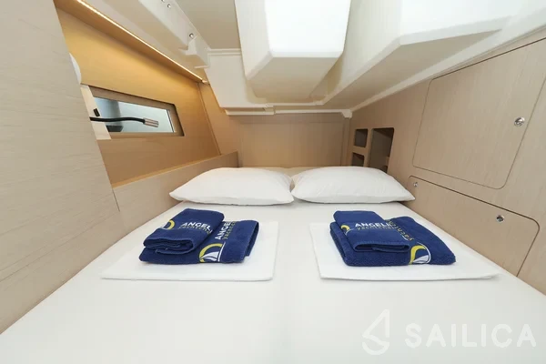 Oceanis 46.1 - Yacht Charter Sailica