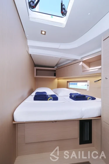 Oceanis 46.1 - Yacht Charter Sailica