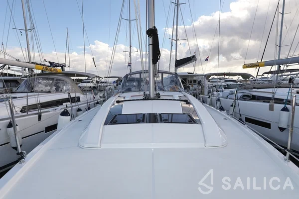 Oceanis 46.1 - Yacht Charter Sailica