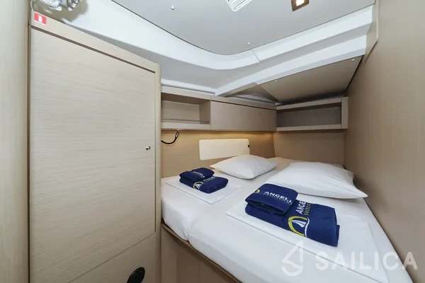 Oceanis 46.1 - Yacht Charter Sailica