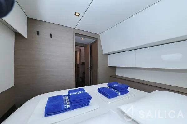 Elba 45 - Yacht Charter Sailica