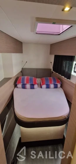 Elba 45 - Yacht Charter Sailica