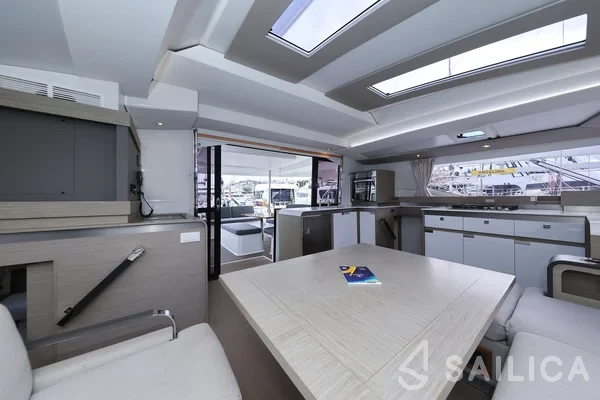 Elba 45 - Yacht Charter Sailica