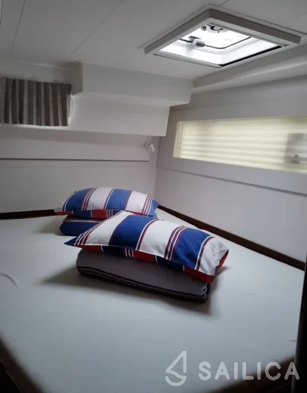 Lagoon 40 - Yacht Charter Sailica