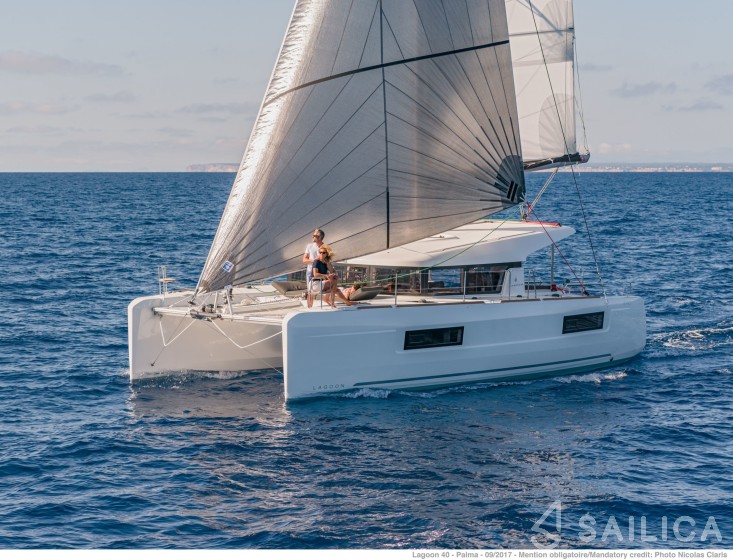 Lagoon 40 - Yacht Charter Sailica