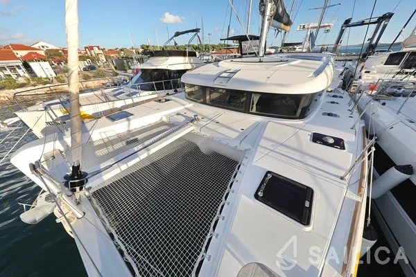 Lagoon 40 - Yacht Charter Sailica
