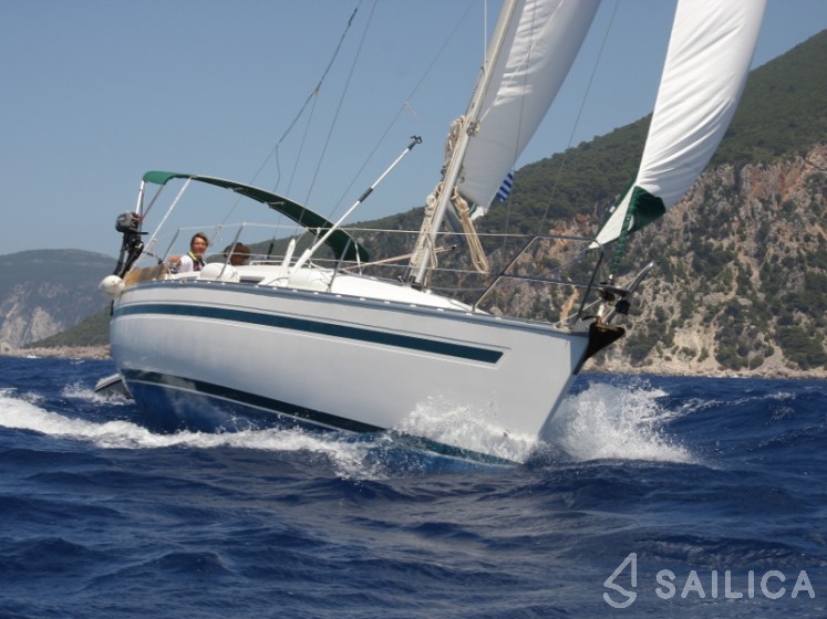 Bavaria 32 - Yacht Charter Sailica