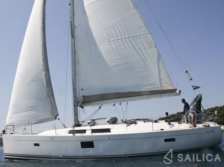 Hanse 455 - Yacht Charter Sailica