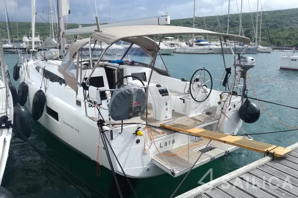 Sun Odyssey 410 - Yacht Charter Sailica