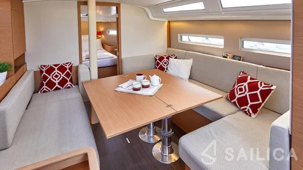 Sun Odyssey 410 - Yacht Charter Sailica