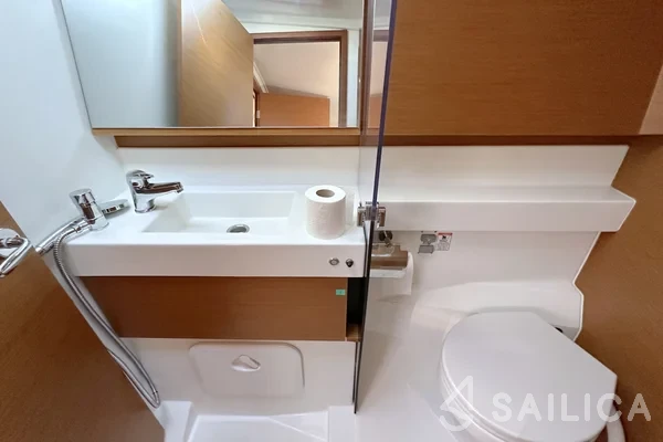 Sun Odyssey 410 - Yacht Charter Sailica