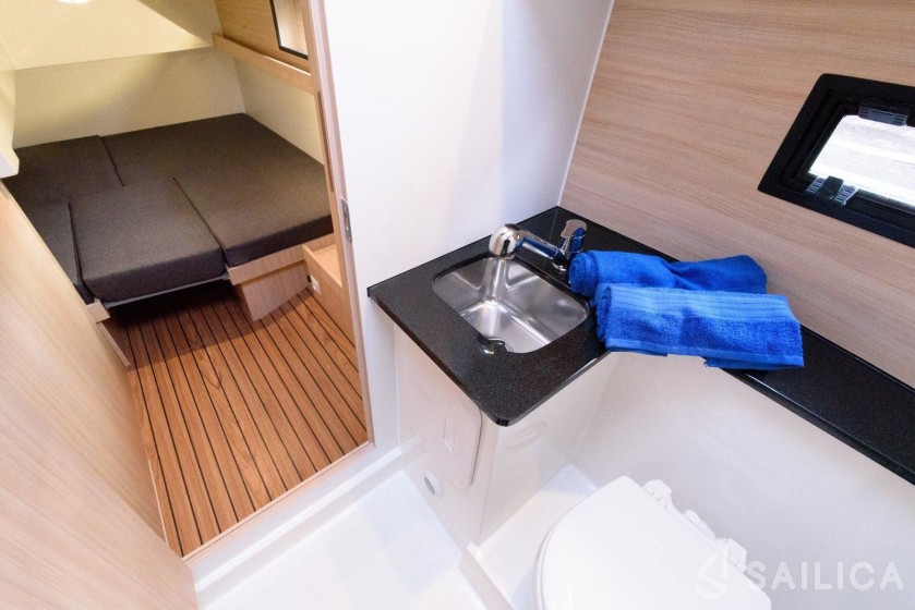 Futura 40 Grand Horizon - Yacht Charter Sailica
