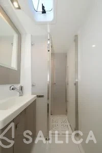 Astréa 42 - Yacht Charter Sailica