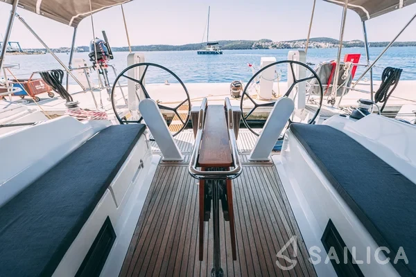 Hanse 418 - Yacht Charter Sailica