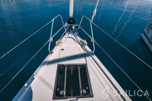 Hanse 418 - Yacht Charter Sailica