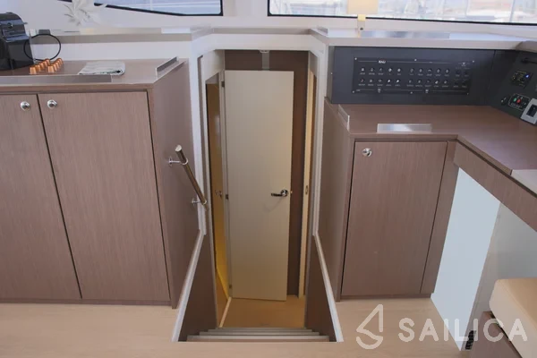 Bali 4.8  - Yacht Charter Sailica