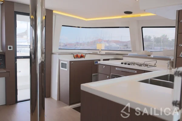 Bali 4.8  - Yacht Charter Sailica