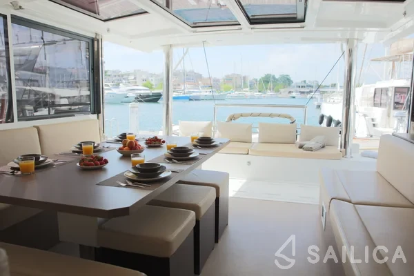 Bali 4.8  - Yacht Charter Sailica
